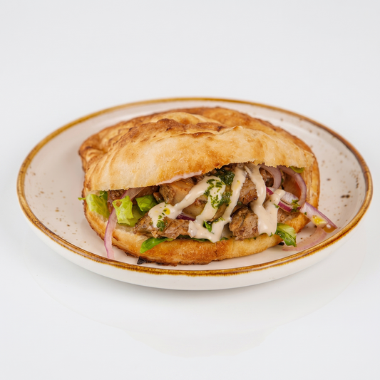 Garlicky Chicken Pita